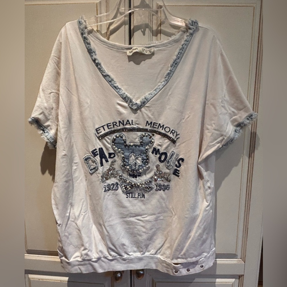 Signet Shirt Size XL Dead Mouse embellished see rust spots